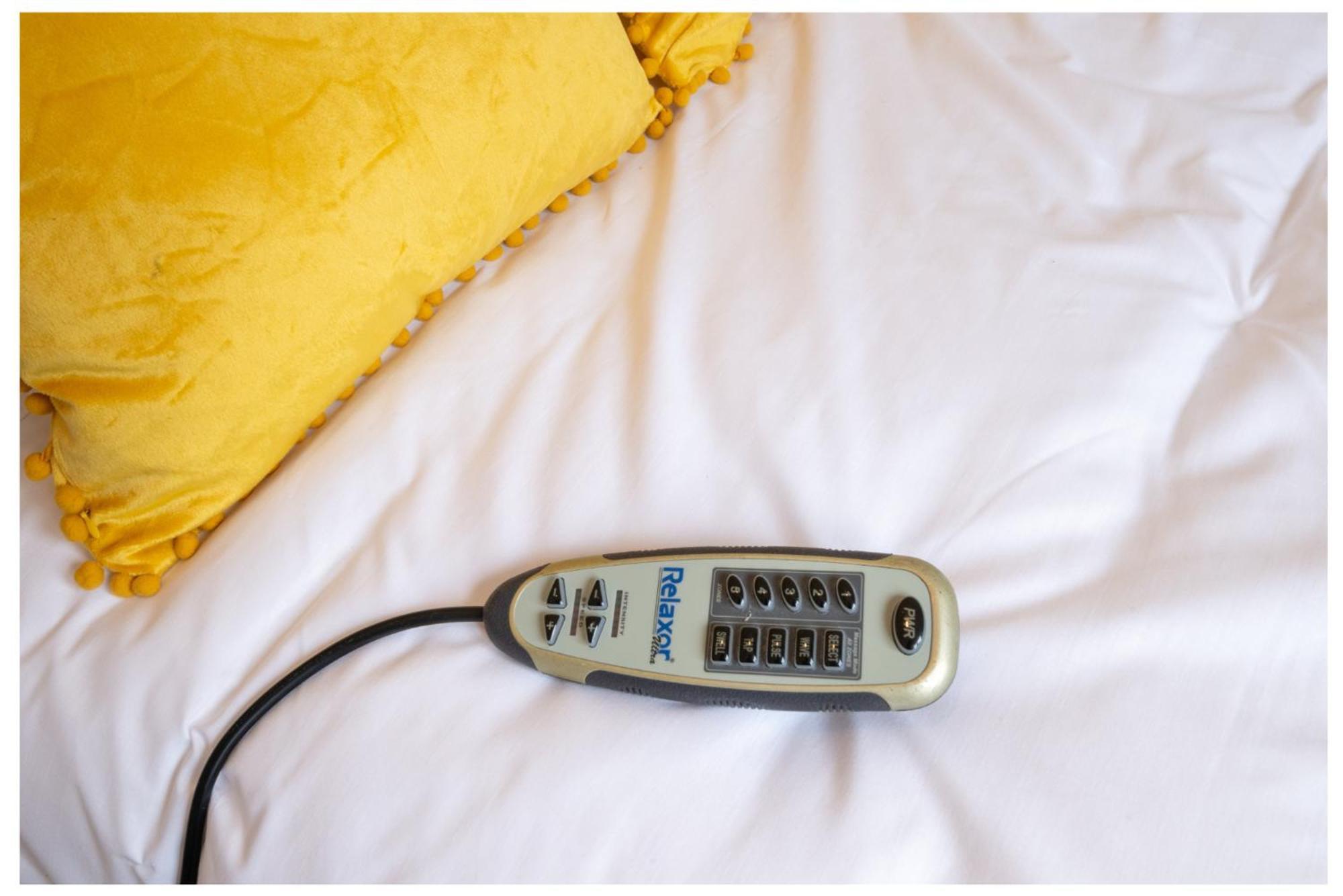 Full House, Massage Mattresses, Sleeps 6 Guests, Free Wifi, Free Parking, Free Netflix, Smart Tv Ferienhaus